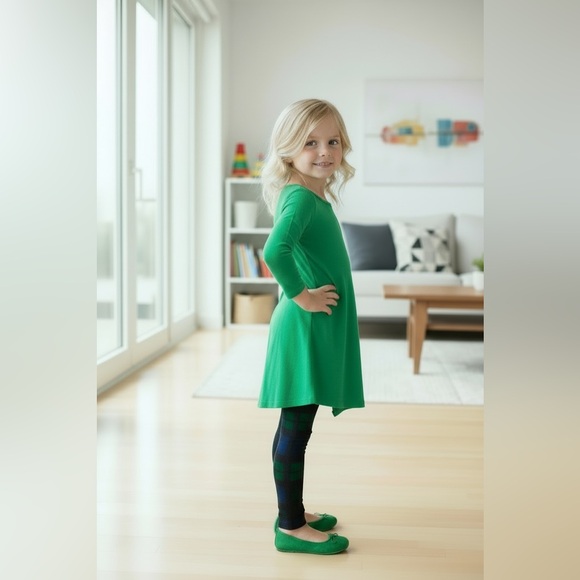 S/M/L/XL NEW Girls Solid Green Dress, Asymmetric Hem, Long Top, Christmas Dress - Picture 5 of 8